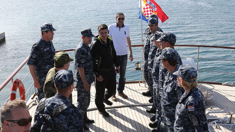 Predsjednik Vlade prisustvovao nadzorno-tehničkom gađanju protubrodskom raketom RBS 15B